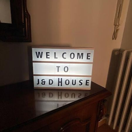 J & D House Daire Alba  Dış mekan fotoğraf