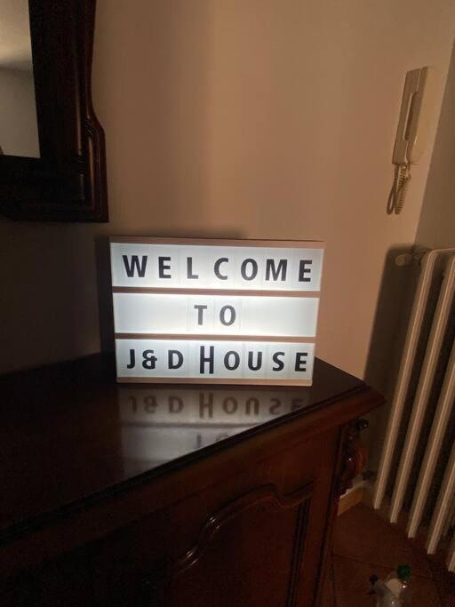 J & D House Daire Alba  Dış mekan fotoğraf
